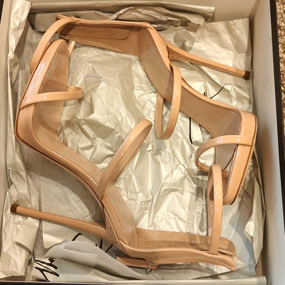 Giuseppe zanotti harmony 3 stripes patent sandals 36.5